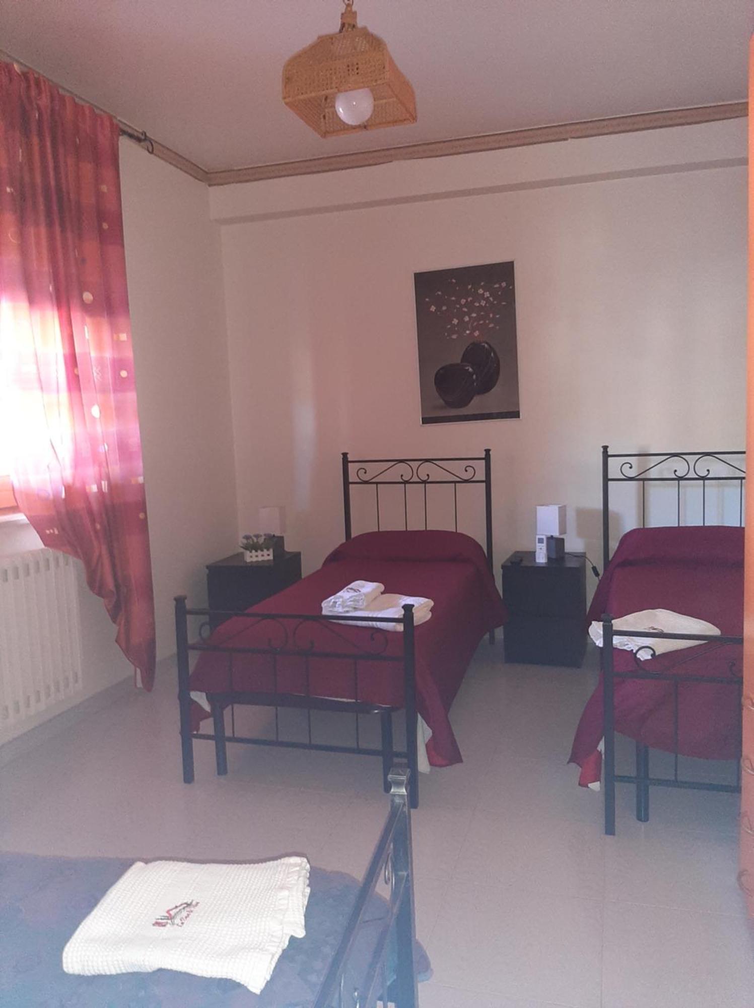 Bed and Breakfast La Casa Di Bia Корлеоне Экстерьер фото
